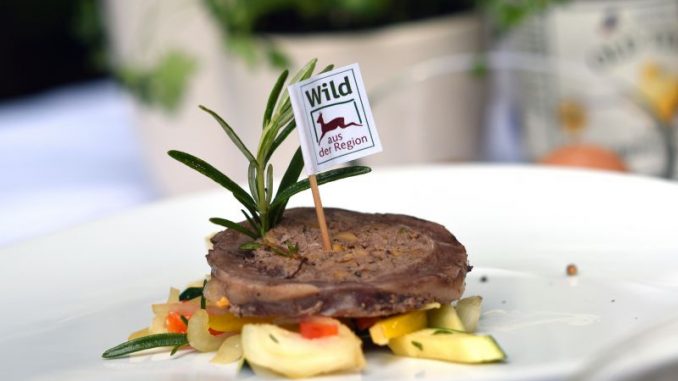 Wildfleisch bereichert die Küche - Foto: DJV