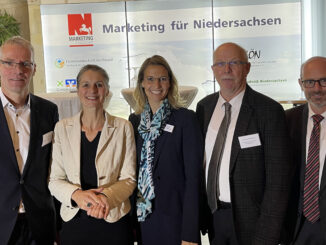 Hubertus Berges, Miriam Staudte, Vivien Ortmann, Gerhard Schwetje, Ulrich Löhr (v.k.n.r.)